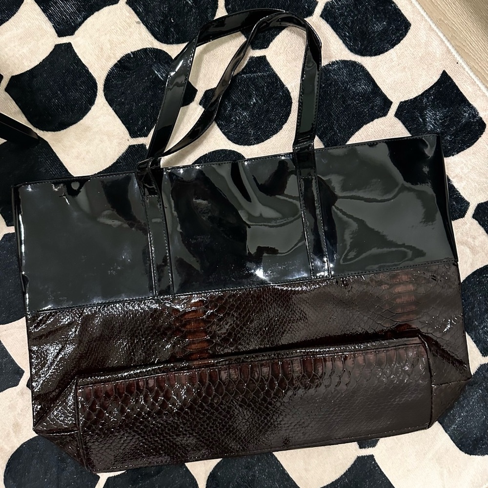 Elizabeth Arden Large Black Patent Tote – Brand New